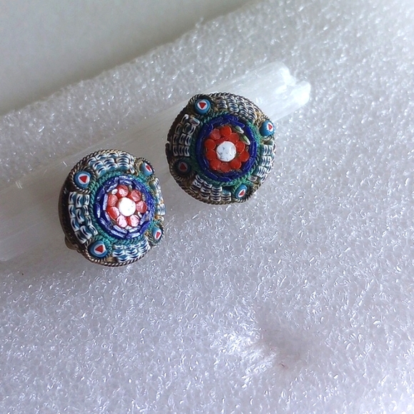 MICRO MOSAIC ITALY CLIP EARRINGS 7/8 " DIA. - Picture 4 of 5